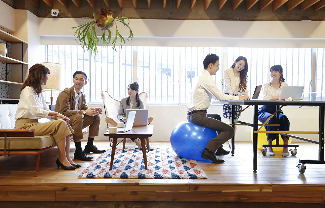 オフィスで従業員の健康を促進する方法とは?7つのポイントや事例を紹介