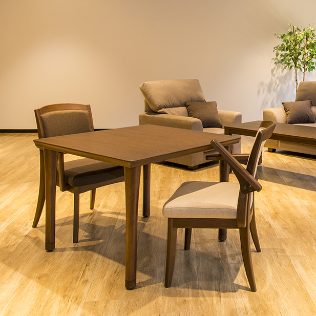 Rovele chair -ローブルチェア-