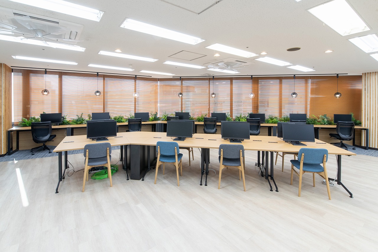 株式会社穴吹ハウジングサービス　博多支店