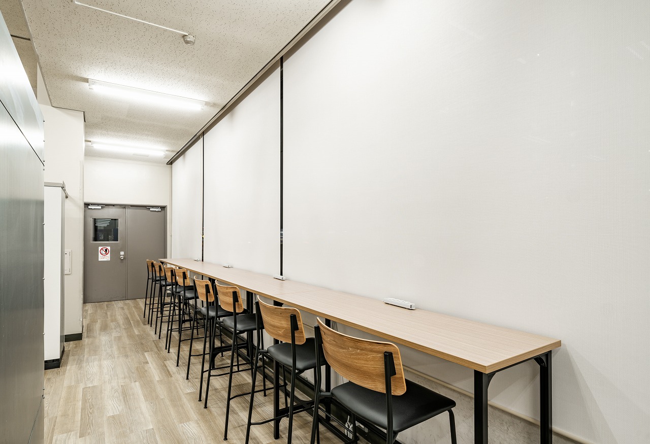 日本板硝子株式会社