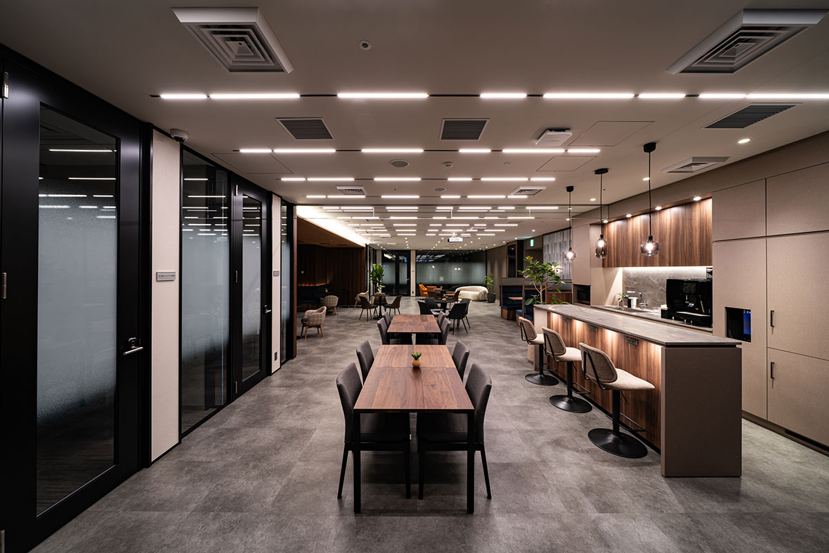 Compass Offices Japan株式会社　WTC annex