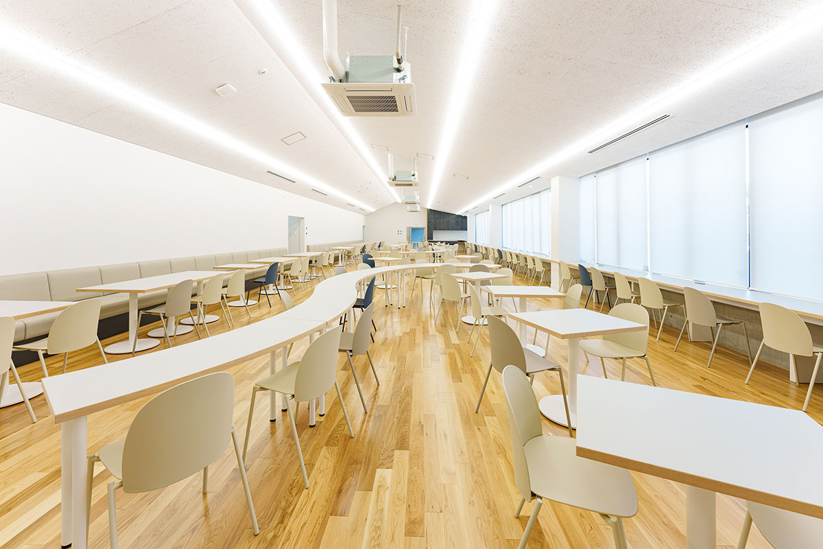 デサントアパレル株式会社　水沢工場