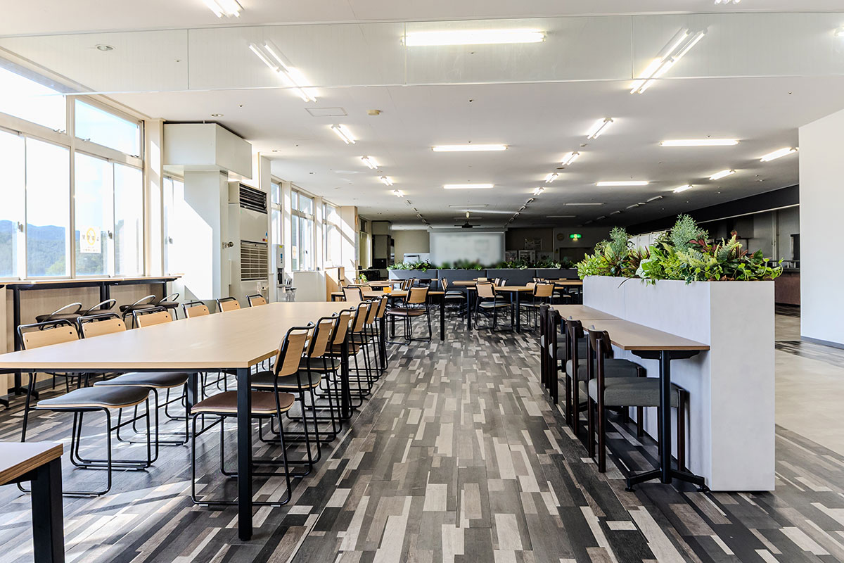 株式会社アイシン福井　本社食堂