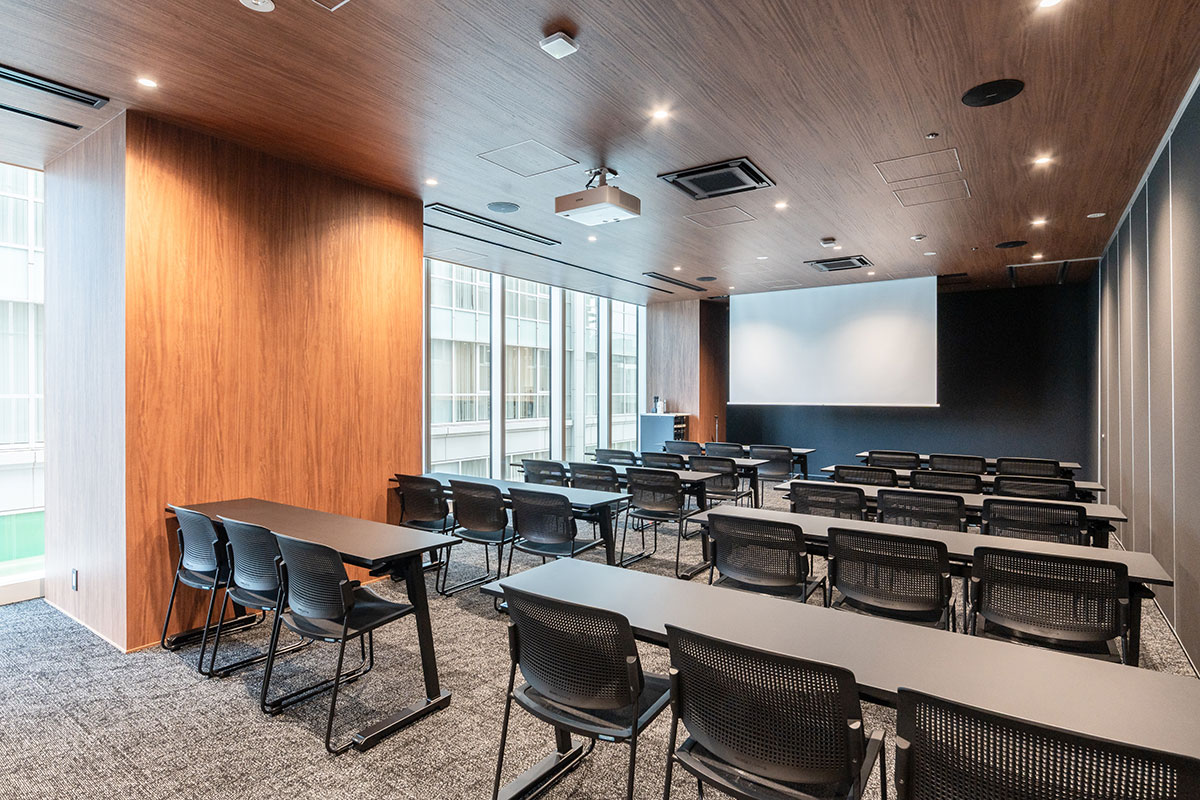 福岡地所株式会社 天神住友生命FJビジネスセンター